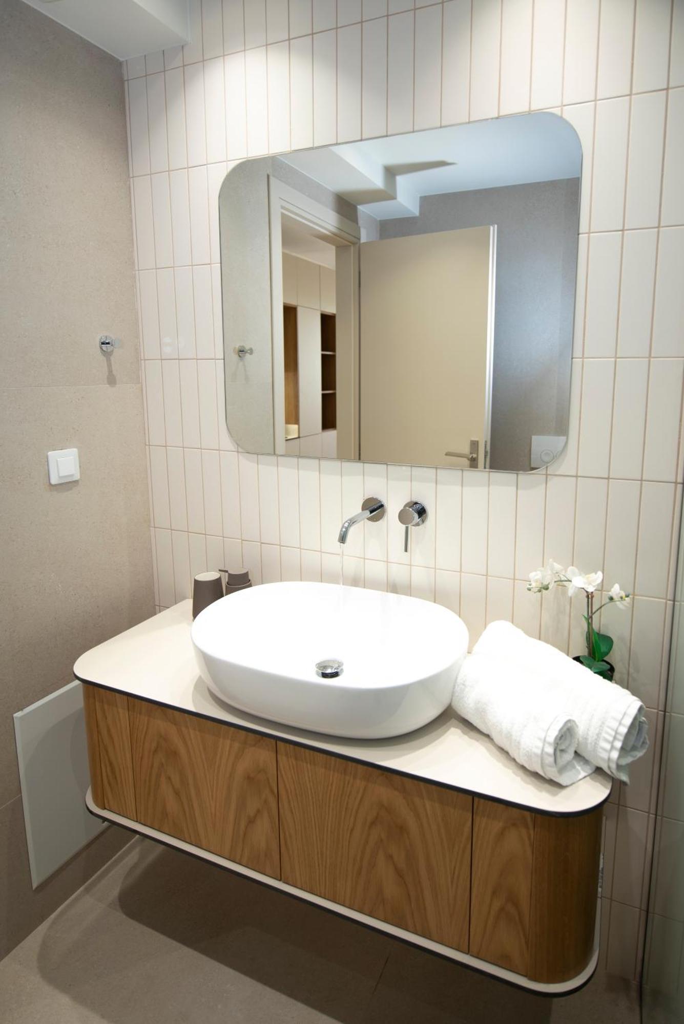 Ck Apartments นีดรี ภายนอก รูปภาพ